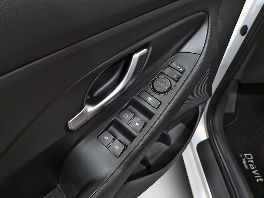 Hyundai i30 1.6 CRDI 85kW (116CV) Klass DCT 11