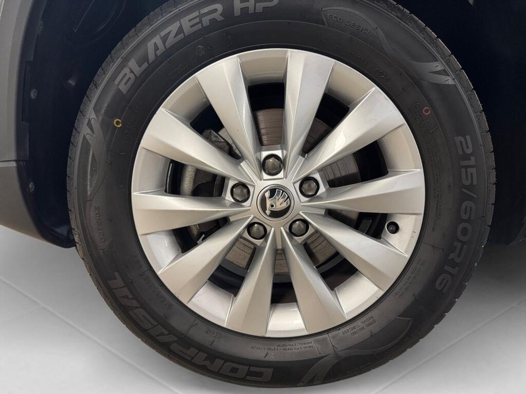 Skoda Karoq 1.0 TSI 81kW (110CV) Ambition 8