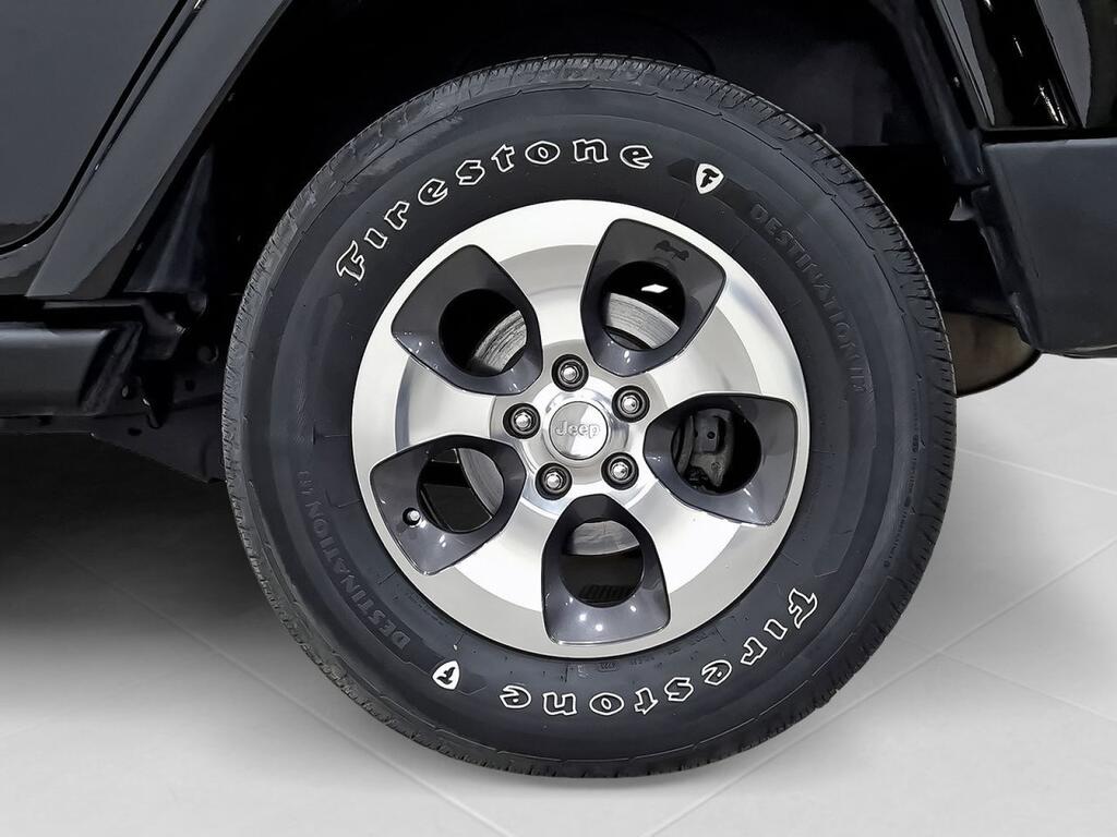 Jeep Wrangler 3.6 V6 Sahara Auto 11