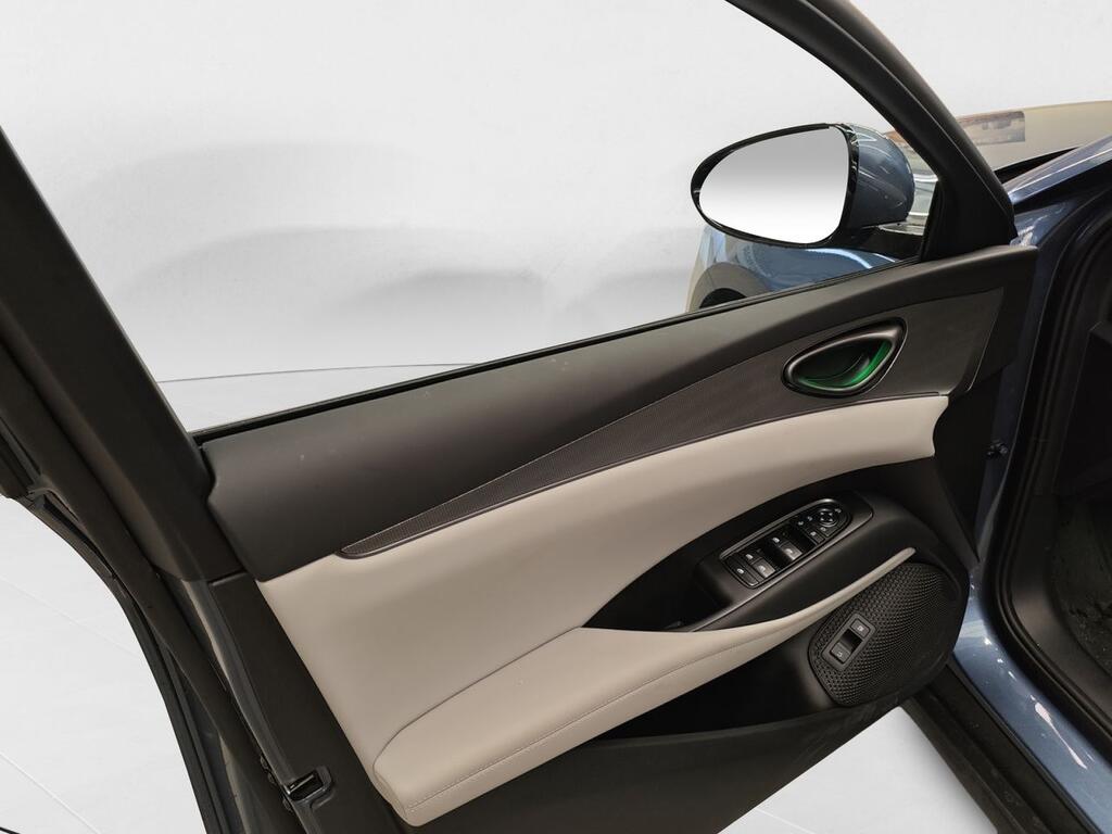 BYD Seal 6 DM-i FAMILIAR COMFORT LITE 1.5 DM-I 212 CV 5P 5