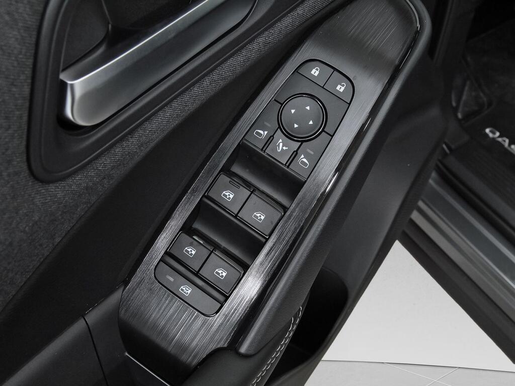 Nissan Qashqai DIG-T 116kW (158CV) mHEV CVT Acenta 12