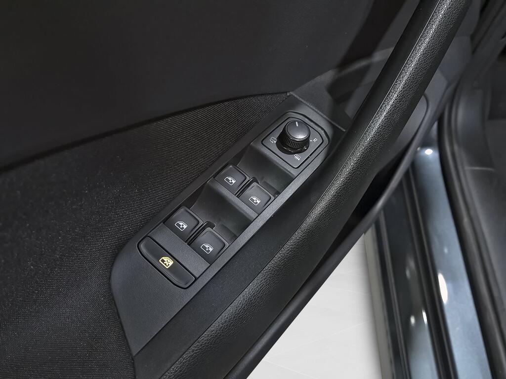 Skoda Kamiq 1.0 TSI 81kW (110CV) Ambition 9