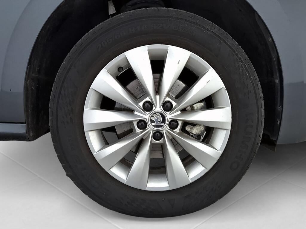 Skoda Kamiq 1.0 TSI 81kW (110CV) Ambition 8