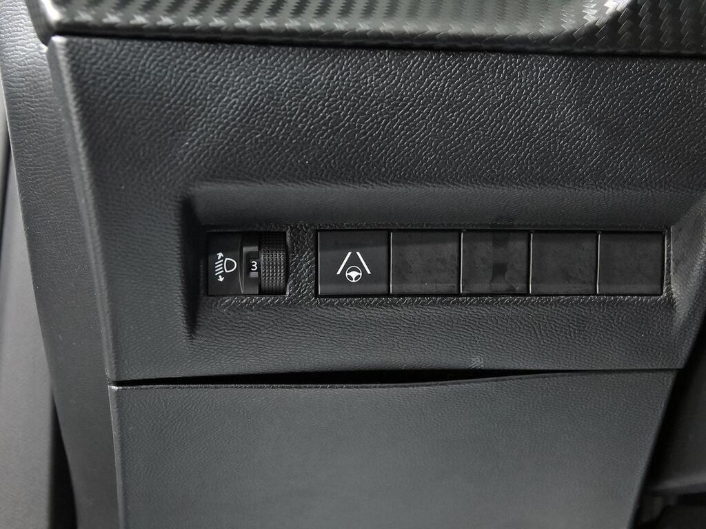 Peugeot 2008 N2008 Allure Hybrid 145 eDCS6 14