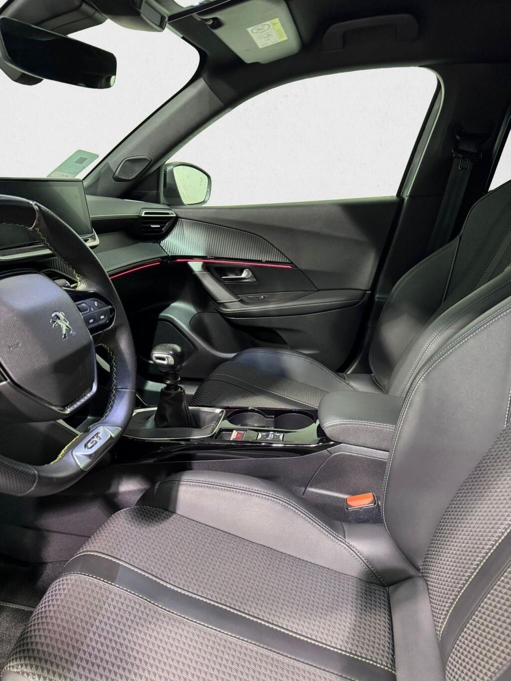 Peugeot 2008 GT Puretech 130 S&S BVM6 7