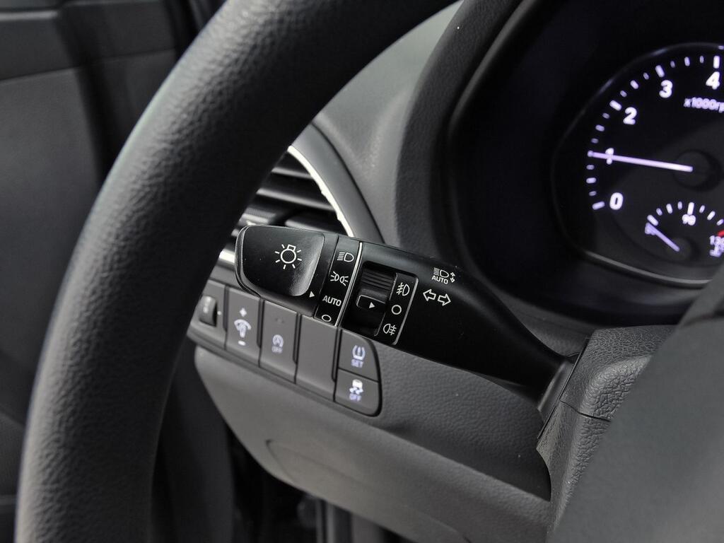 Hyundai i30 1.5 DPI Essence 16