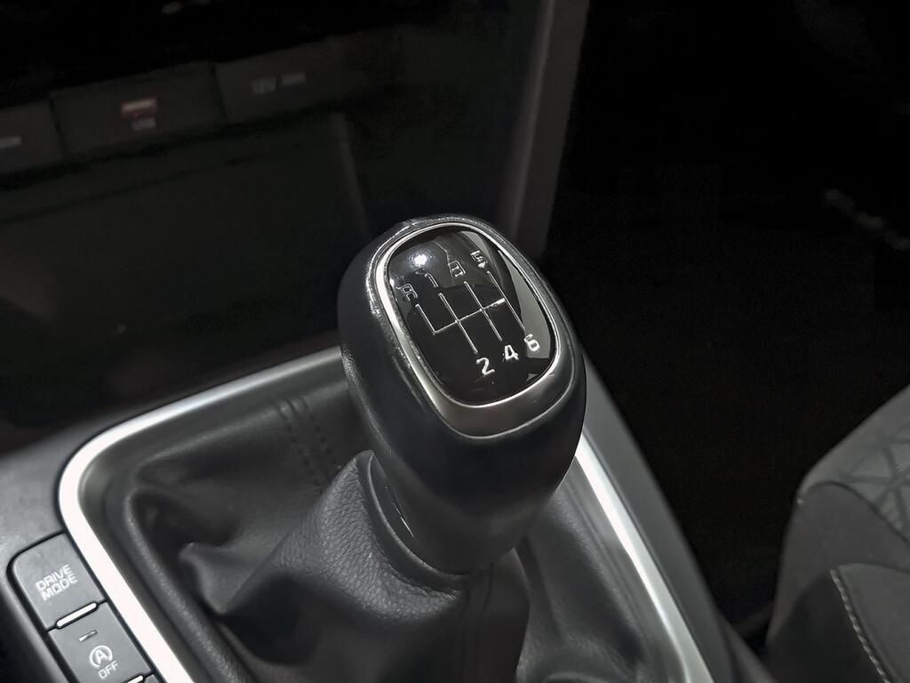 Kia XCeed 1.6 MHEV iMT Drive 100kW (136CV) 27