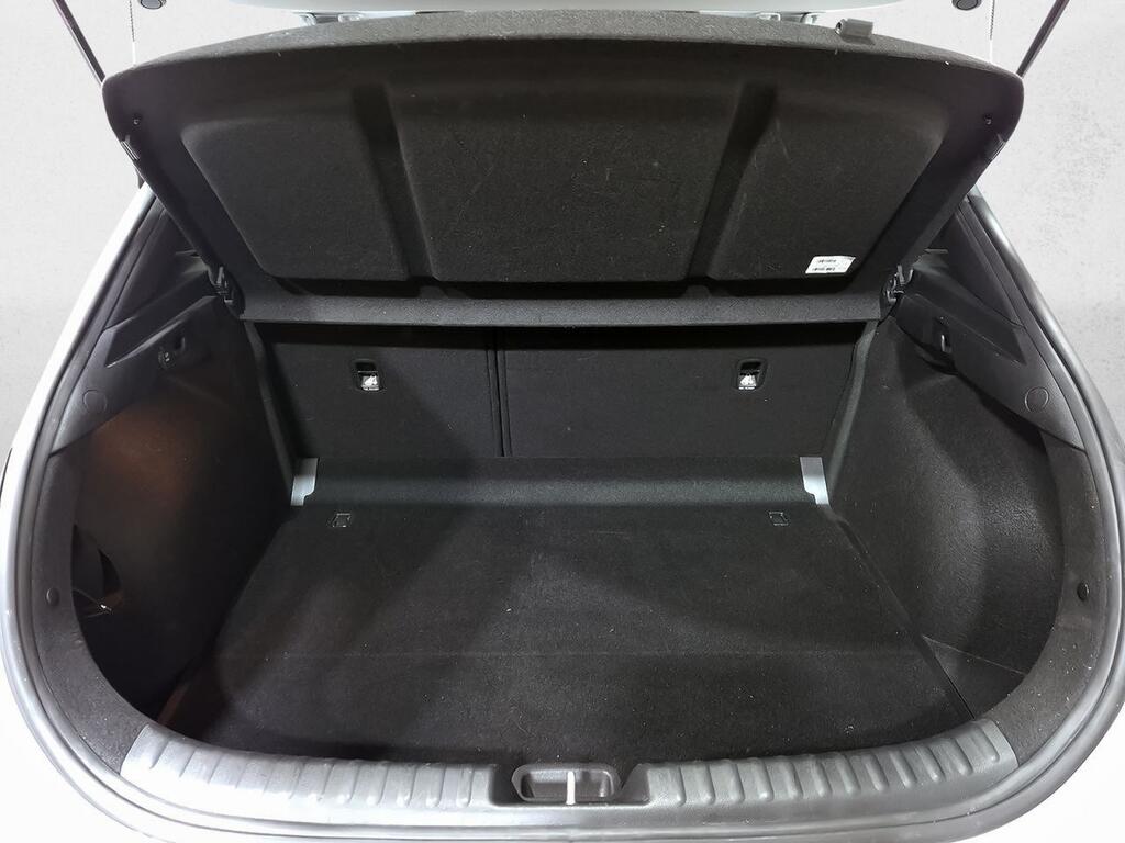 Kia XCeed 1.6 MHEV iMT Drive 100kW (136CV) 9