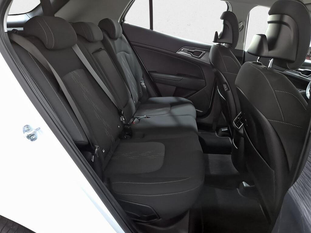 Kia Sportage 1.6 CRDi MHEV 100kW (136CV) Drive 4x2 8