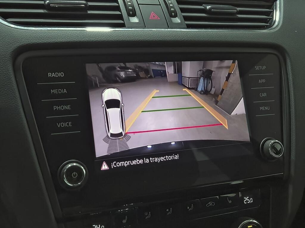 Skoda Octavia Combi 1.5 TSI 110KW (150CV) DSG Ambition 24