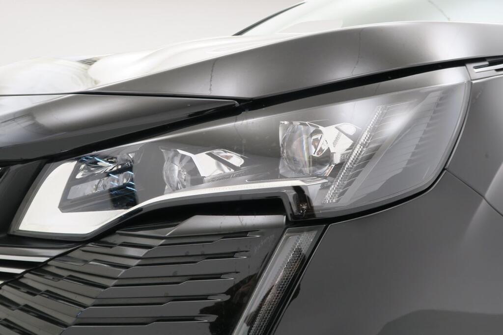 Peugeot 5008 GT 1.5 BLUEHDI 130 CV S&S AUTO 5P 7 PLAZAS 26