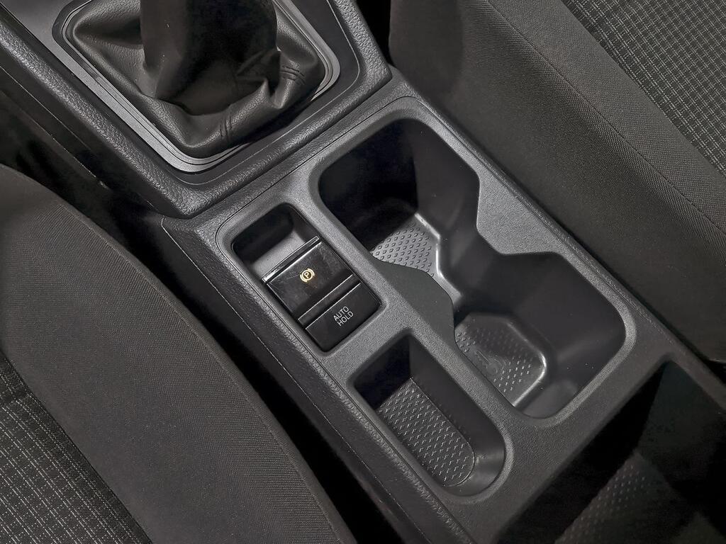 Volkswagen Caddy 2.0 TDI 102 KOMBI 4P 25