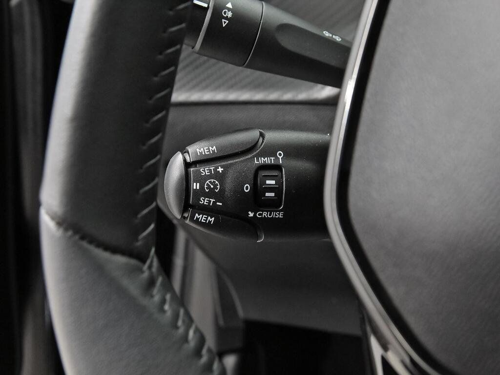 Peugeot 208 Active Puretech 100 17