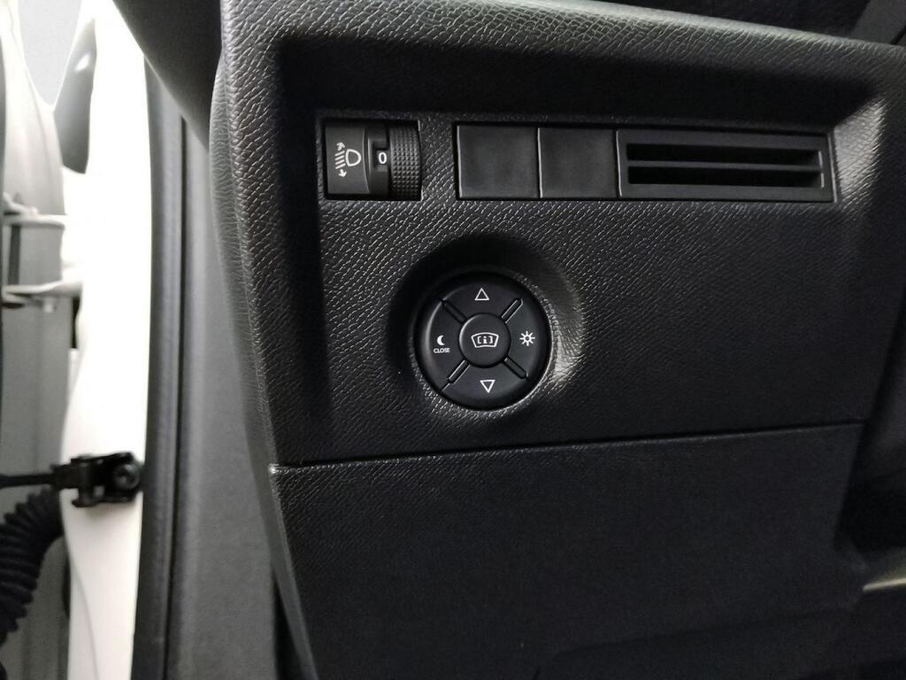 Citroën C4 SHINE 1.2 PURETECH 130 CV S&S 5P 12