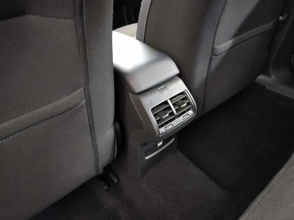 Citroën C4 SHINE 1.2 PURETECH 130 CV S&S 5P 34