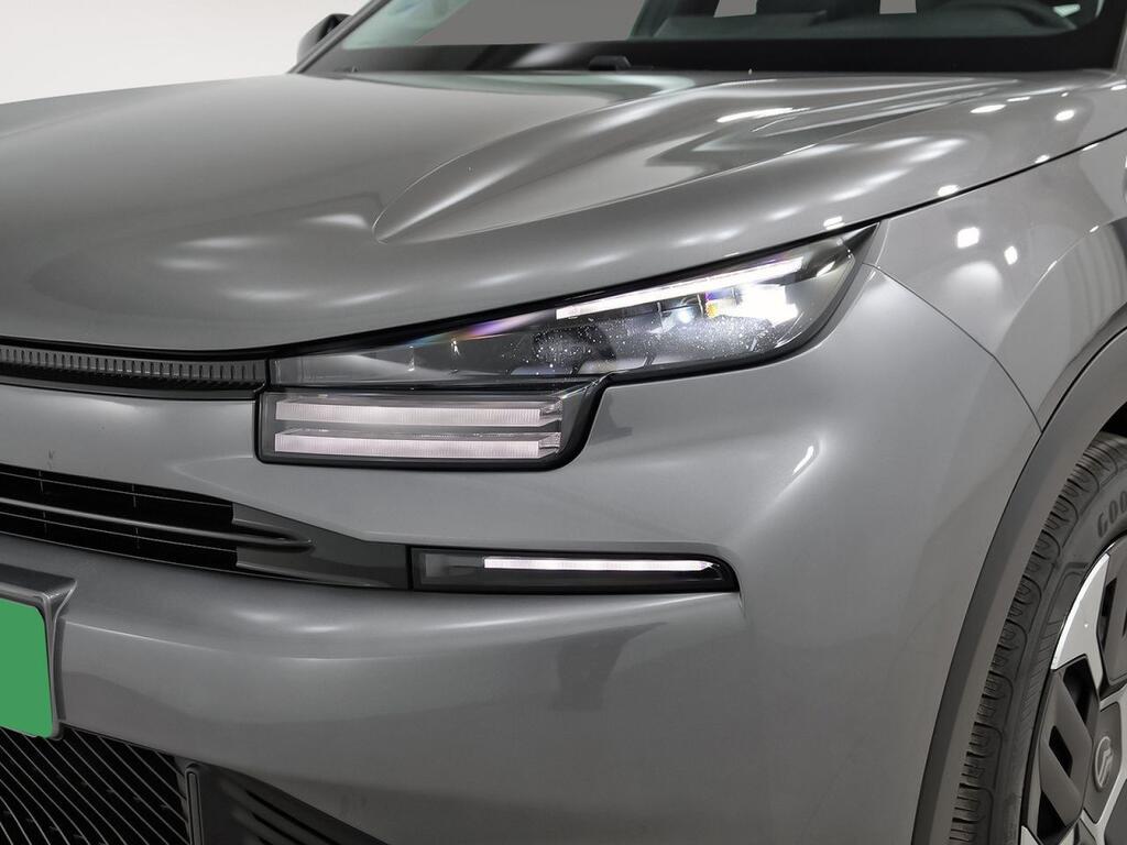 Citroën C4 Hybrid 145 ë-DCS6 Plus 32