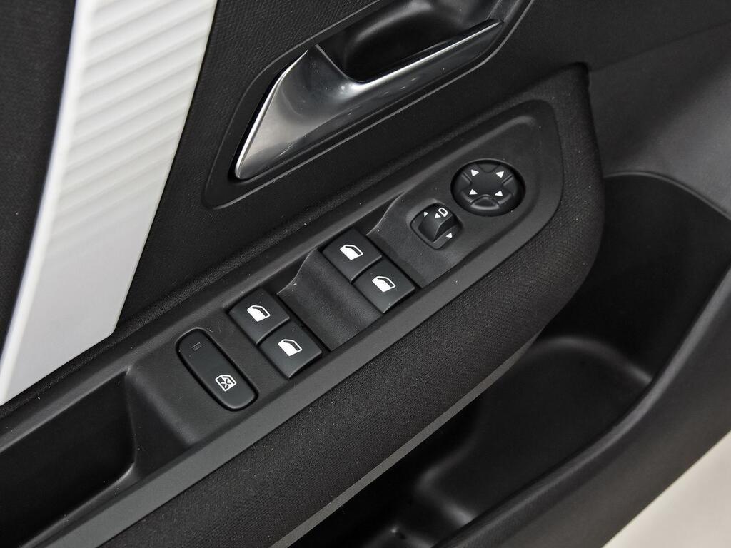 Citroën C4 Hybrid 145 ë-DCS6 Plus 13