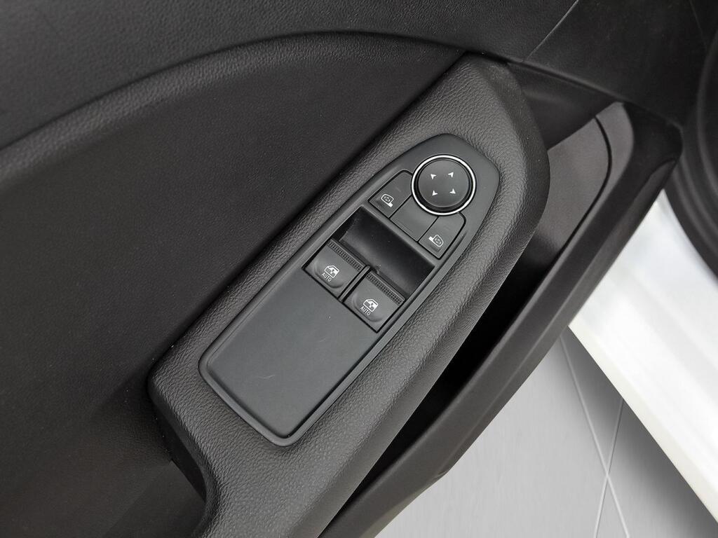 Renault Clio Equilibre TCe 67 kW (91CV) 13