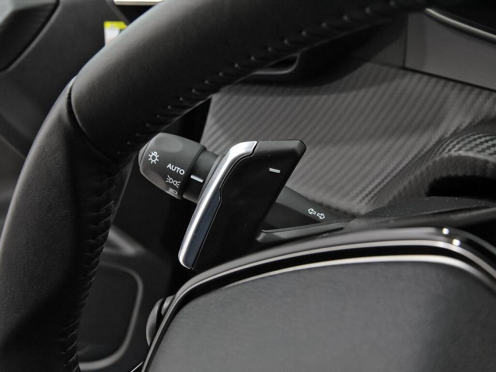 Peugeot 2008 N2008 Allure Hybrid 145 eDCS6 16