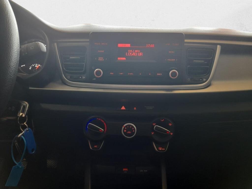 Kia Rio 1.2 DPi 62kW (84CV) Concept 18