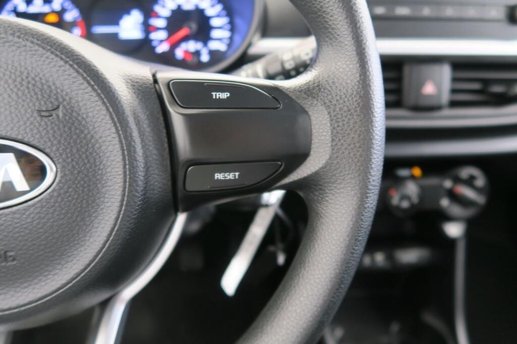 Kia Picanto CONCEPT 1.0 CVVT 67 CV 5P 11