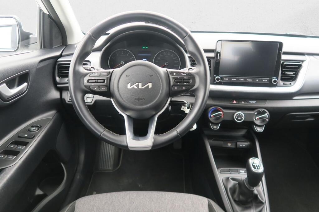 Kia Stonic CONCEPT 1.0 T-GDI MHEV IMT 100 CV 5P 16