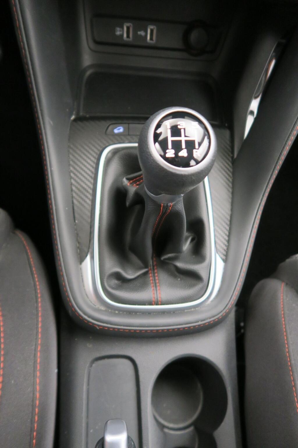 MG ZS COMFORT 1.5 106 CV 5P 13