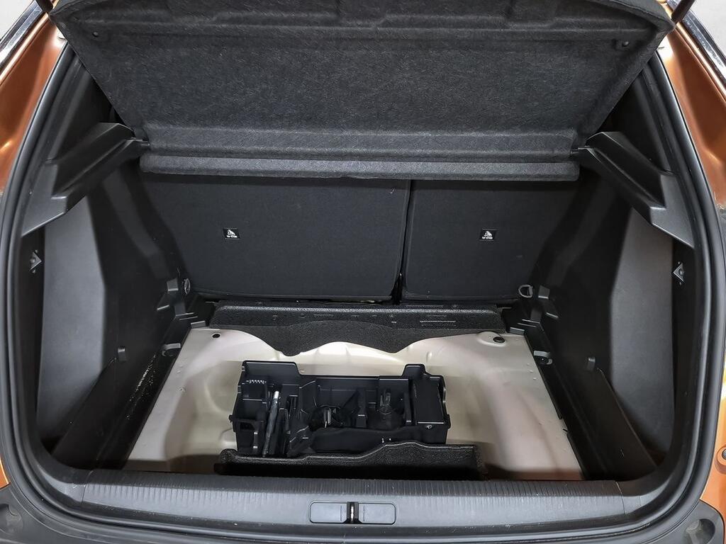 Peugeot 2008 ACTIVE PACK 1.2 PURETECH 100CV S&S 6 VEL. MAN 5P 31