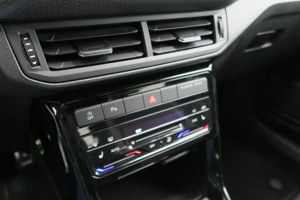 Volkswagen T-Cross SPORT R-LINE 1.0 TSI 110 CV 5P 13