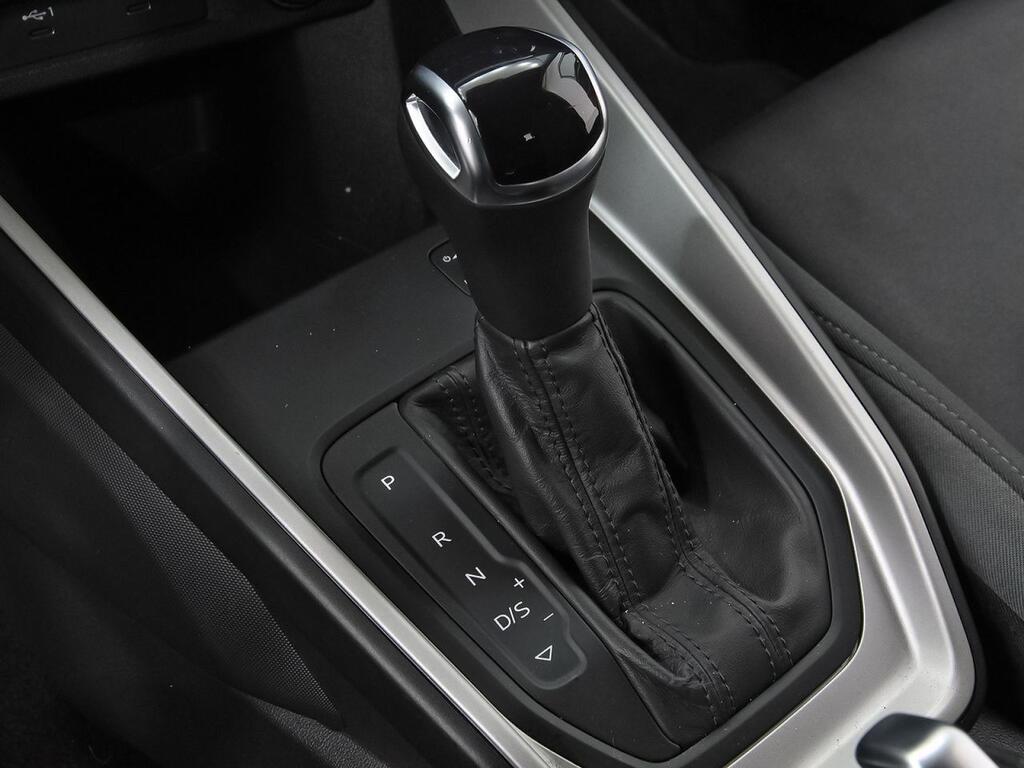 Audi A1 Sportback Adrenalin 30 TFSI 81kW S tron 32