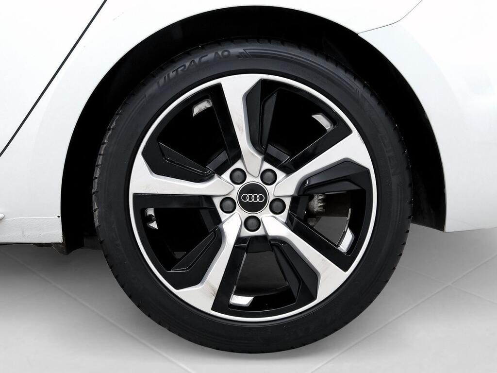 Audi A1 Sportback Adrenalin 30 TFSI 81kW S tron 11