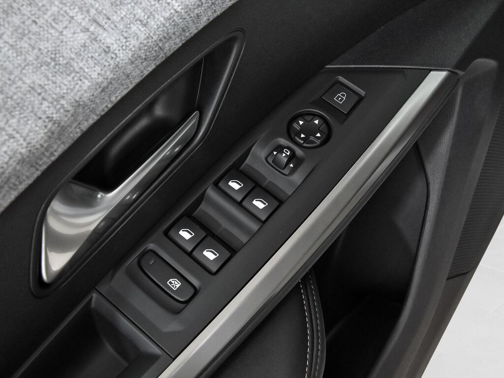 Peugeot 5008 1.2 100KW Allure eDCS6 14