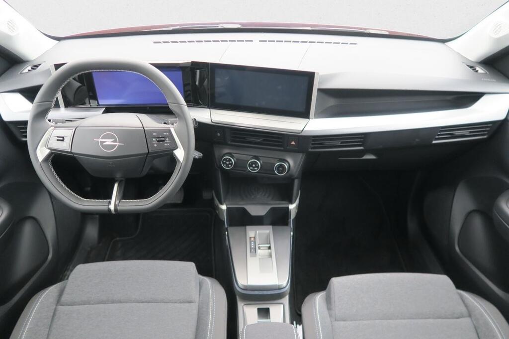 Opel Frontera 1.2T XHT Hybrid eDCT6 107kW Edition 13