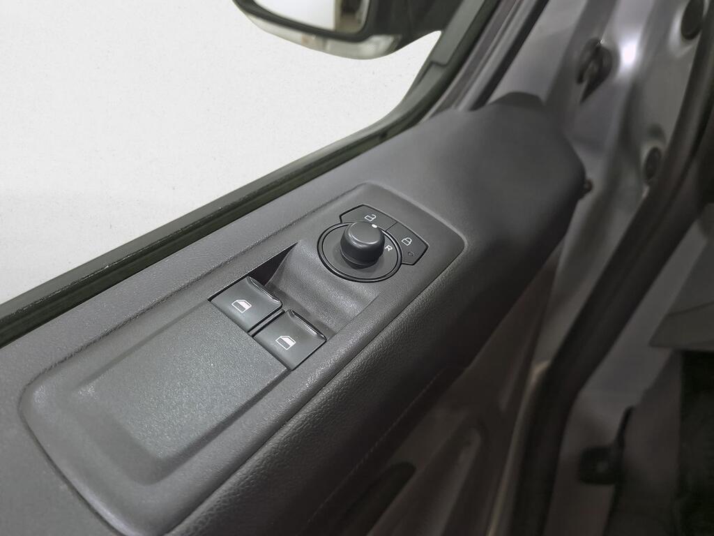 Ford Transit Custom 2.0 ECOBLUE 136CV 320 TREND KOMBI SWB 4P 9 PLAZAS 13