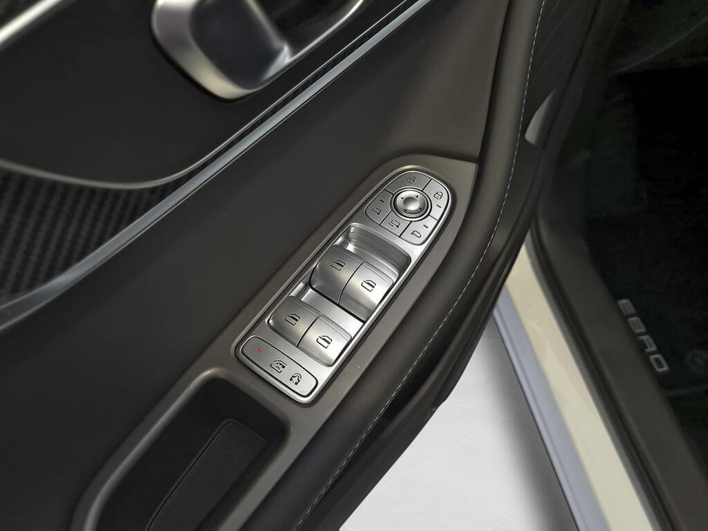 Ebro S700 1.5 TGDI PHEV Premium E-CVT 11