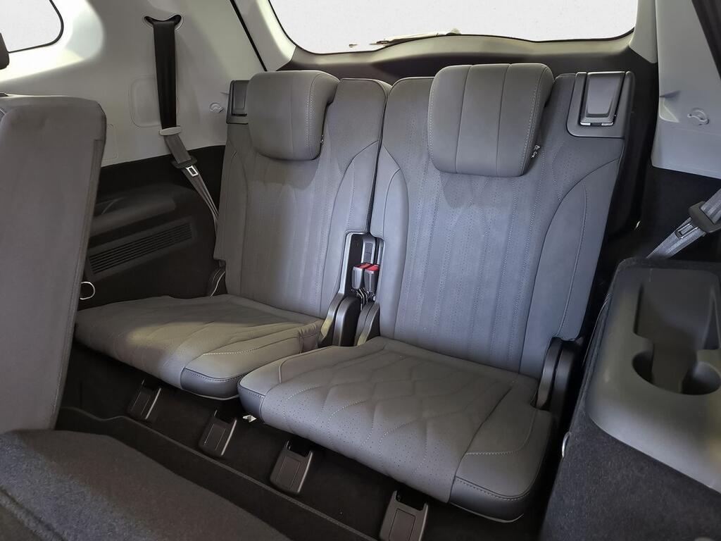 Ebro S800 1.5 TGDI PHEV Premium E-CVT 9