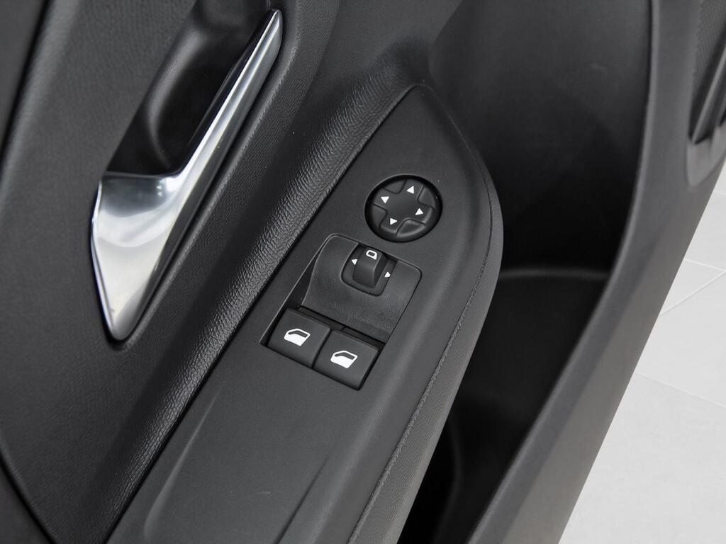 Opel Corsa 1.5D DT 74kW (100CV) Edition 13