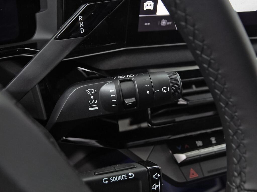 Nissan Micra Standard Range 4x2 N-Connecta 16