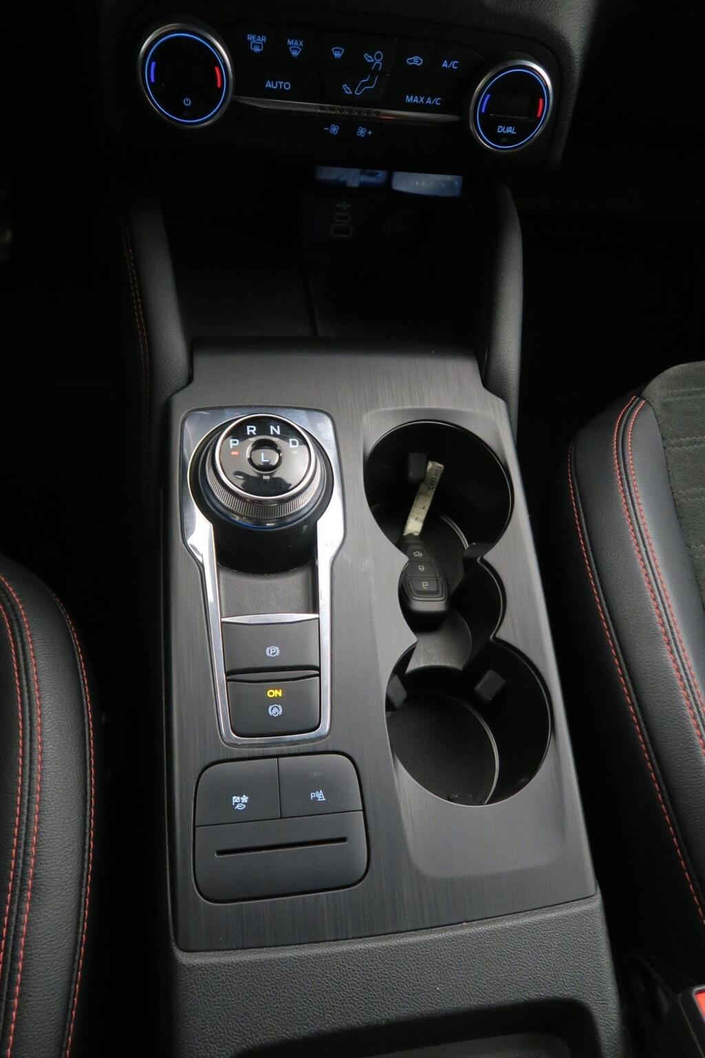 Ford Kuga ST-LINE X 2.5 FHEV 190 CV AUTO 5P 12