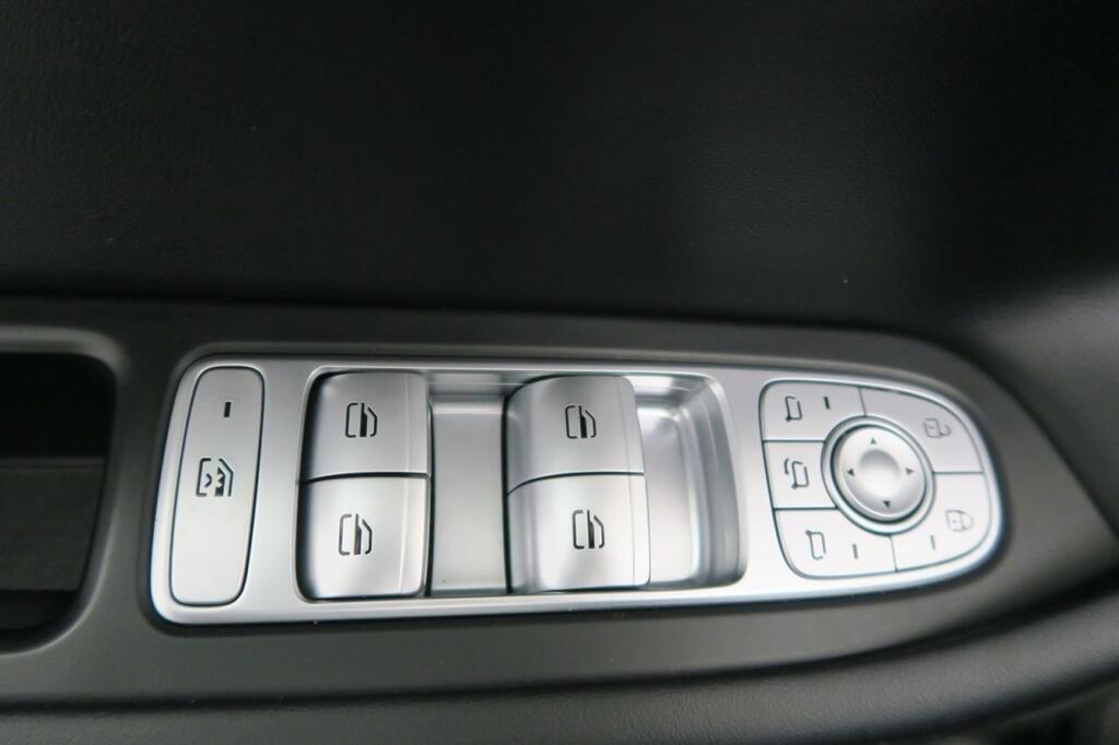 Omoda 5 PREMIUM 1.6 T-GDI 147 CV DCT 5P 8