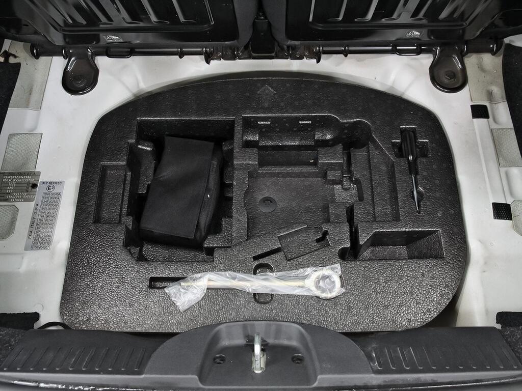 Fiat 500 Sport 1.0 Hybrid 51KW (70 CV) 32