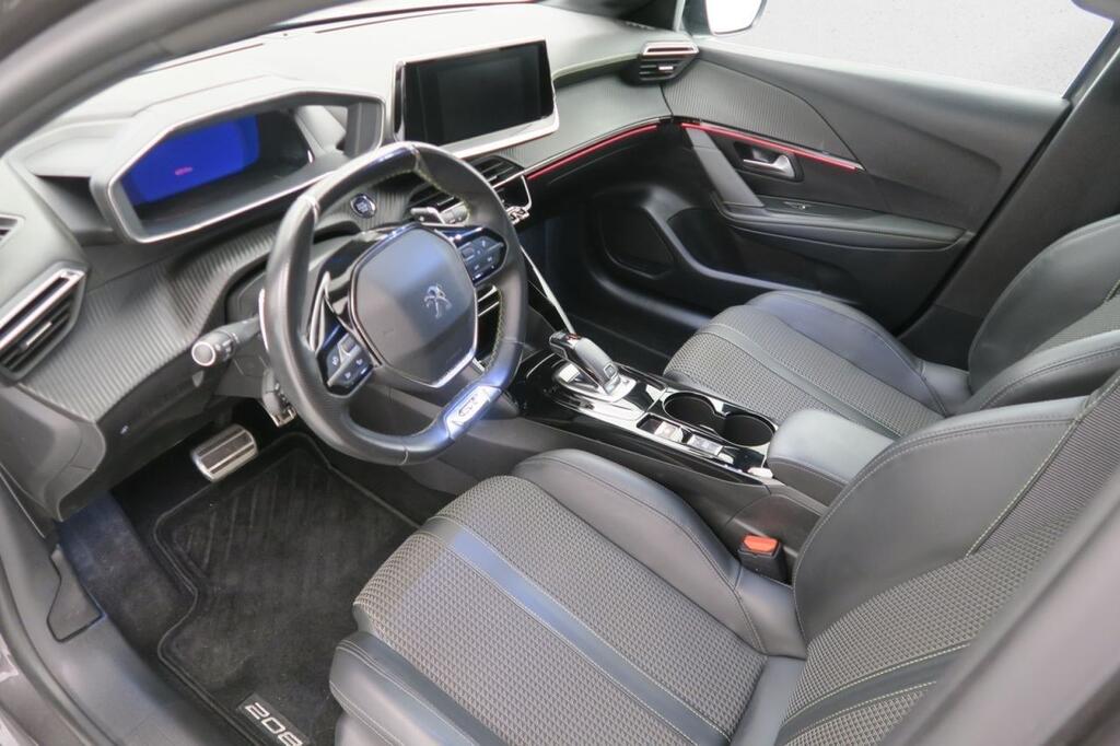 Peugeot 208 PureTech 96kW (130CV) EAT8 GT Line 6