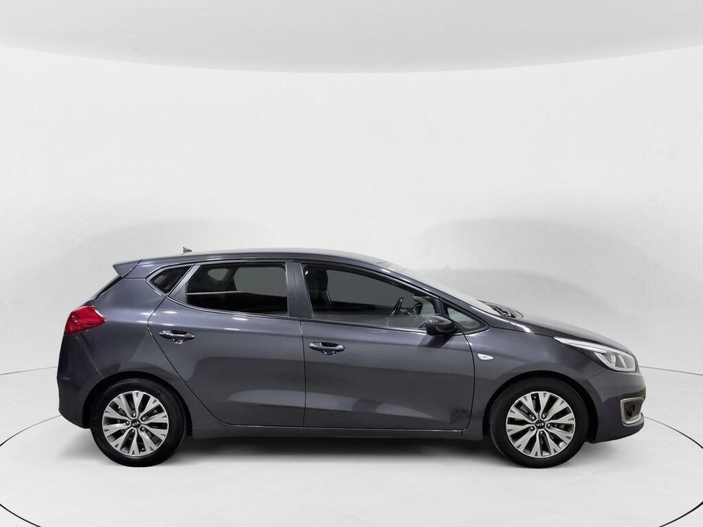 Kia Ceed 1.4 CVVT 74kW (100CV) Concept Plus 3