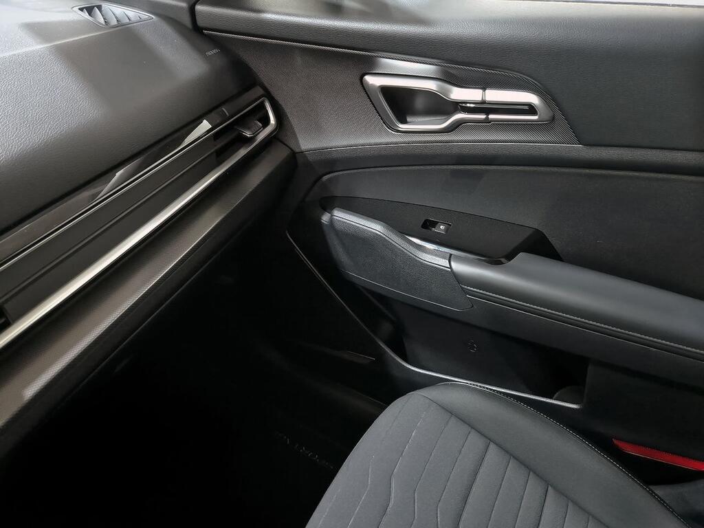 Kia Sportage 1.6 T-GDi MHEV 180CV Tech 4x4 DCT 31