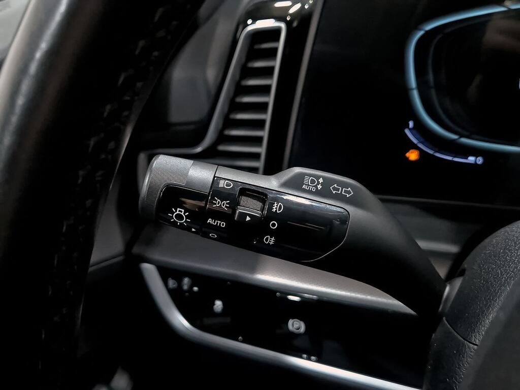 Kia Sportage 1.6 T-GDi MHEV 180CV Tech 4x4 DCT 14