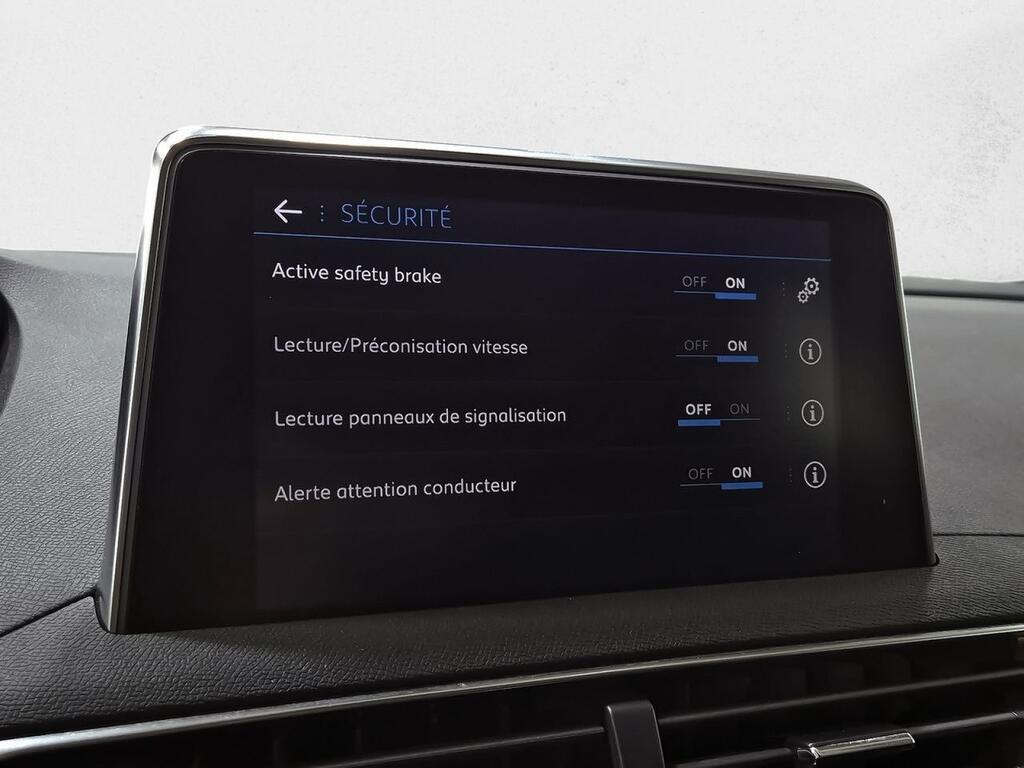 Peugeot 3008 1.5 BlueHDi 96kW (130CV) S&S Active Pack 28