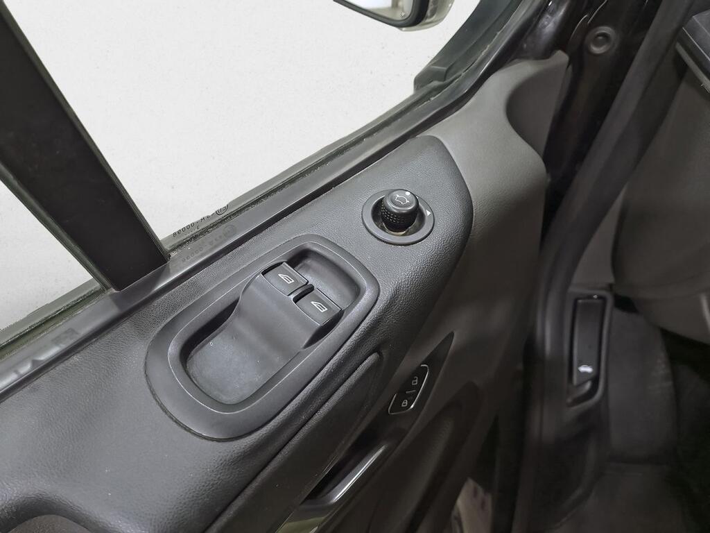 Ford Transit Custom 2.0 TDCI 150CV 320 TREND KOMBI SWB 4P 9 PLAZAS 14