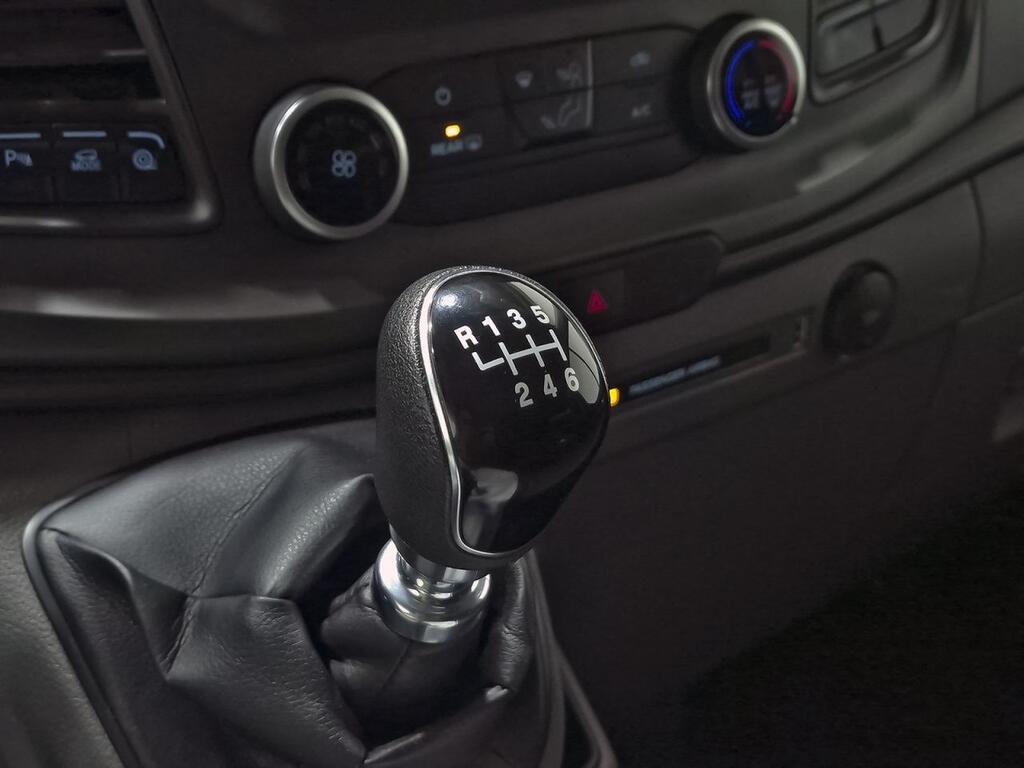 Ford Transit Custom 2.0 TDCI 150CV 320 TREND KOMBI SWB 4P 9 PLAZAS 29