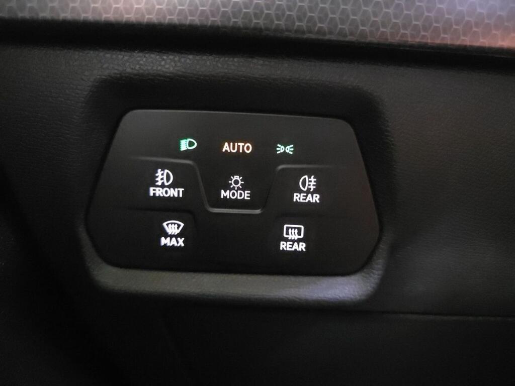 Seat Leon 1.5 TSI 85kW S&S Style 25 Aniversario 12