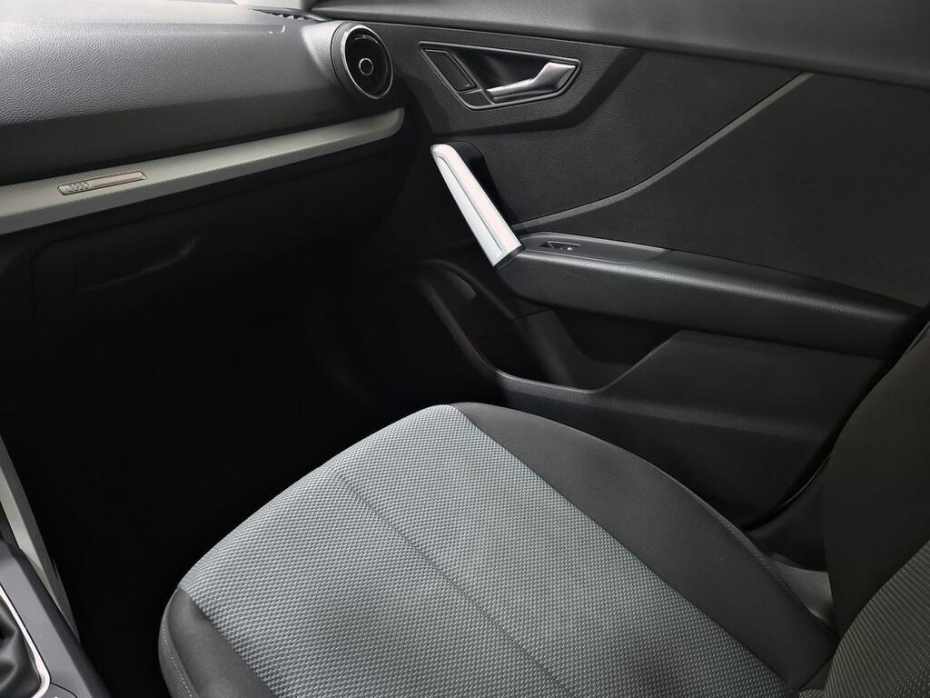 Audi Q2 Design 30 TFSI 85kW (116CV) 28